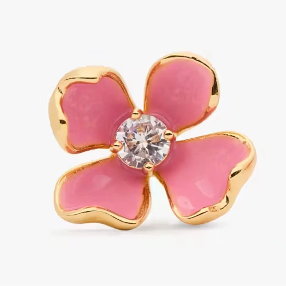 NIP Freshly Picked Studs Flower